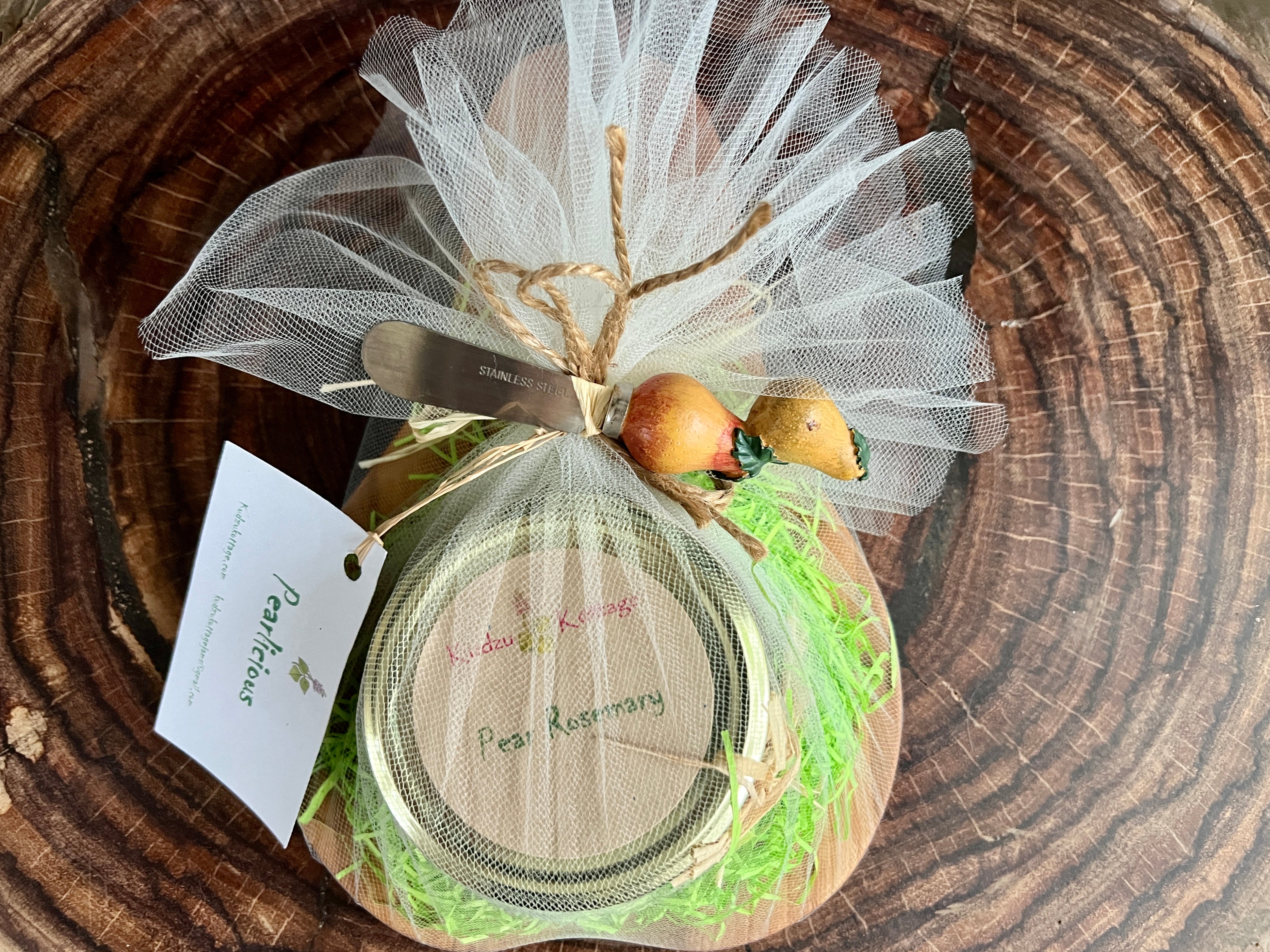 Pearlicious Pear shaped Gift Board